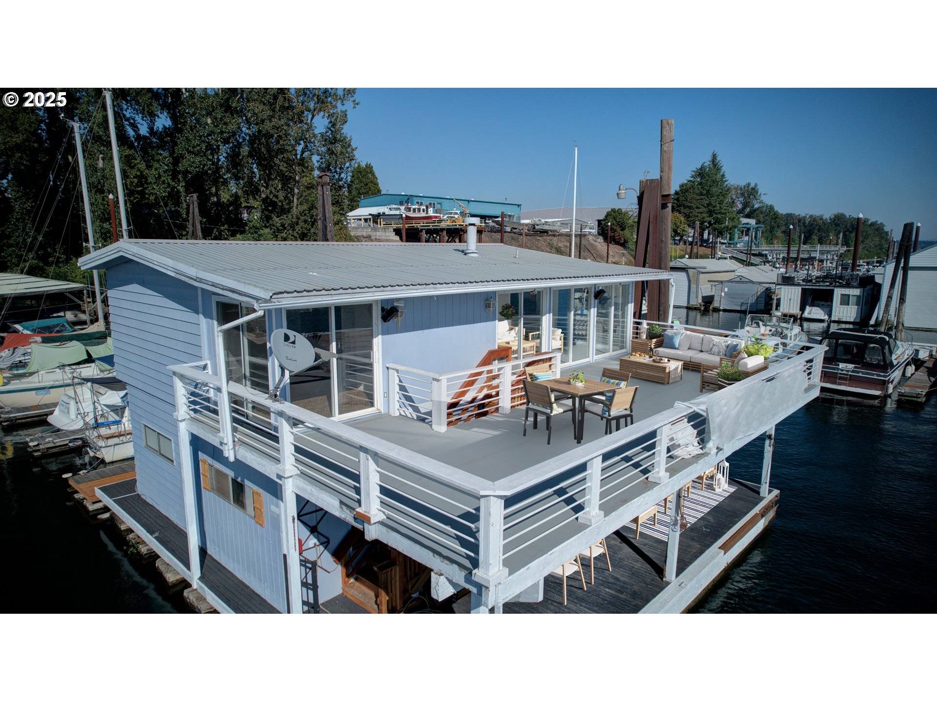 Portland, OR 97035,300 NE TOMAHAWK ISLAND DR #E10
