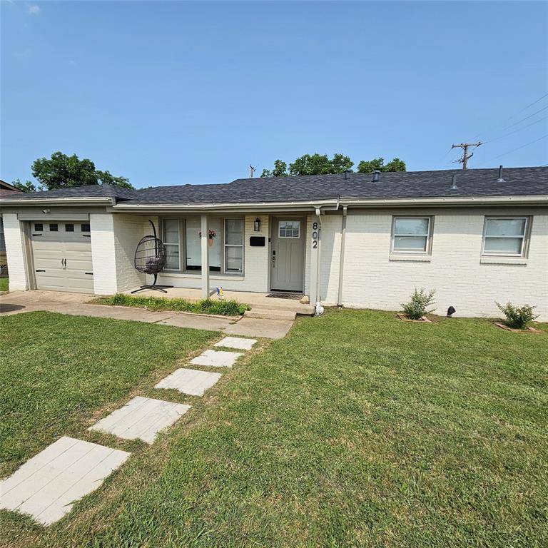 Bedford, TX 76022,802 Brown Trail