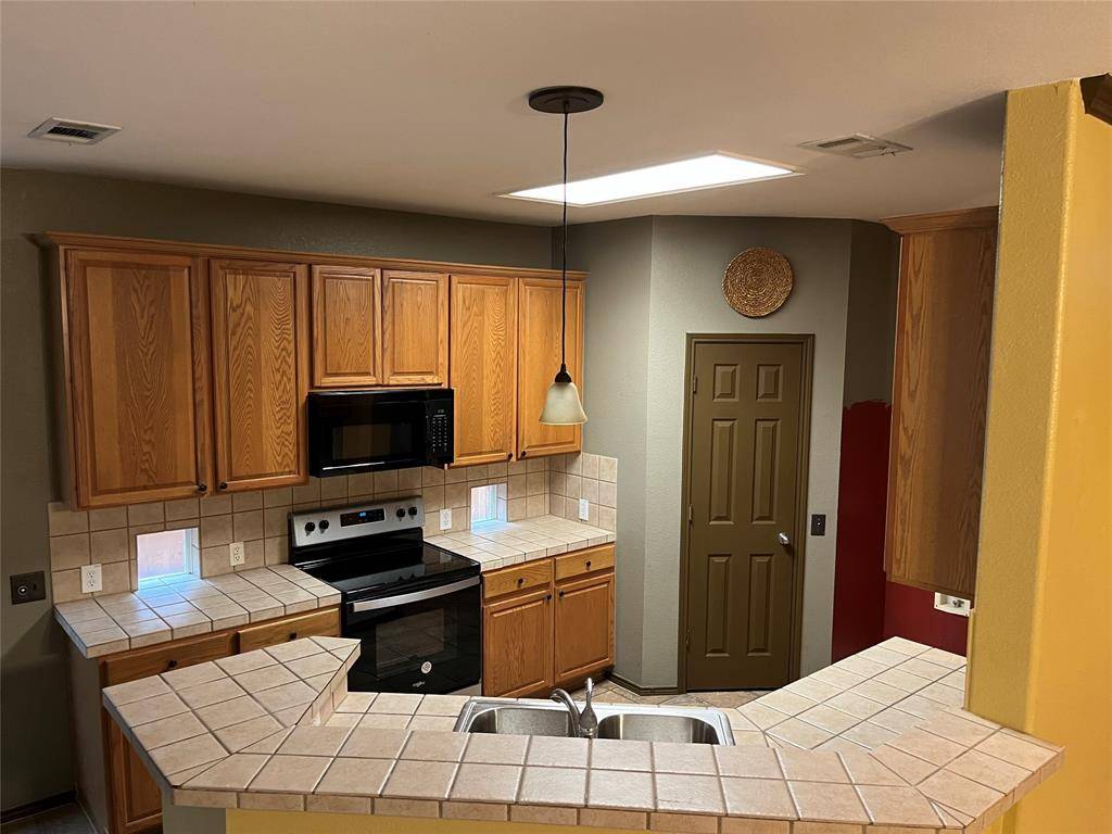 Mckinney, TX 75072,2608 Ozark Cove