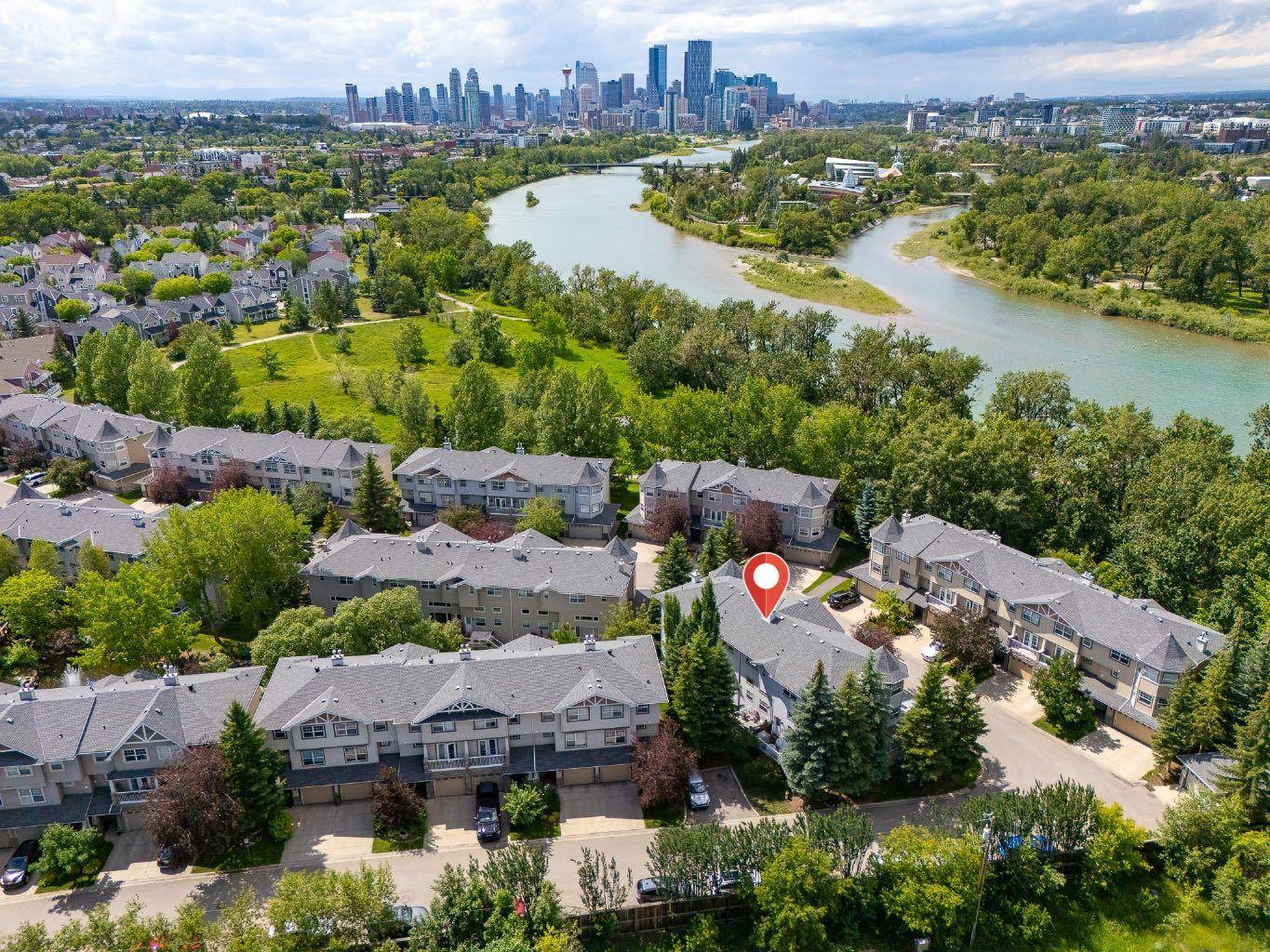 Calgary, AB T2G 5R4,122 Inglewood GRV SE