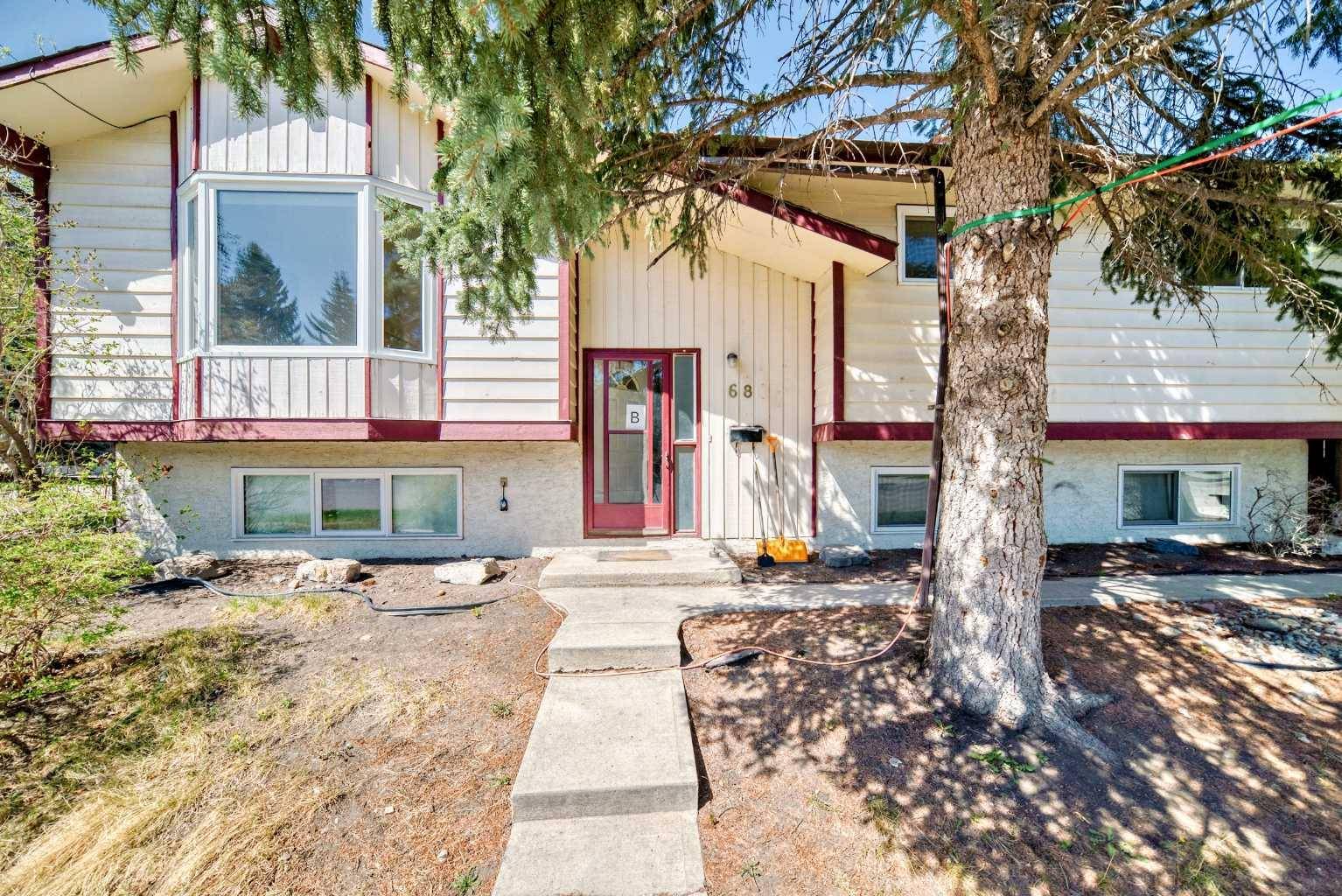 Calgary, AB T3K 2P1,68 Sandarac RD NW