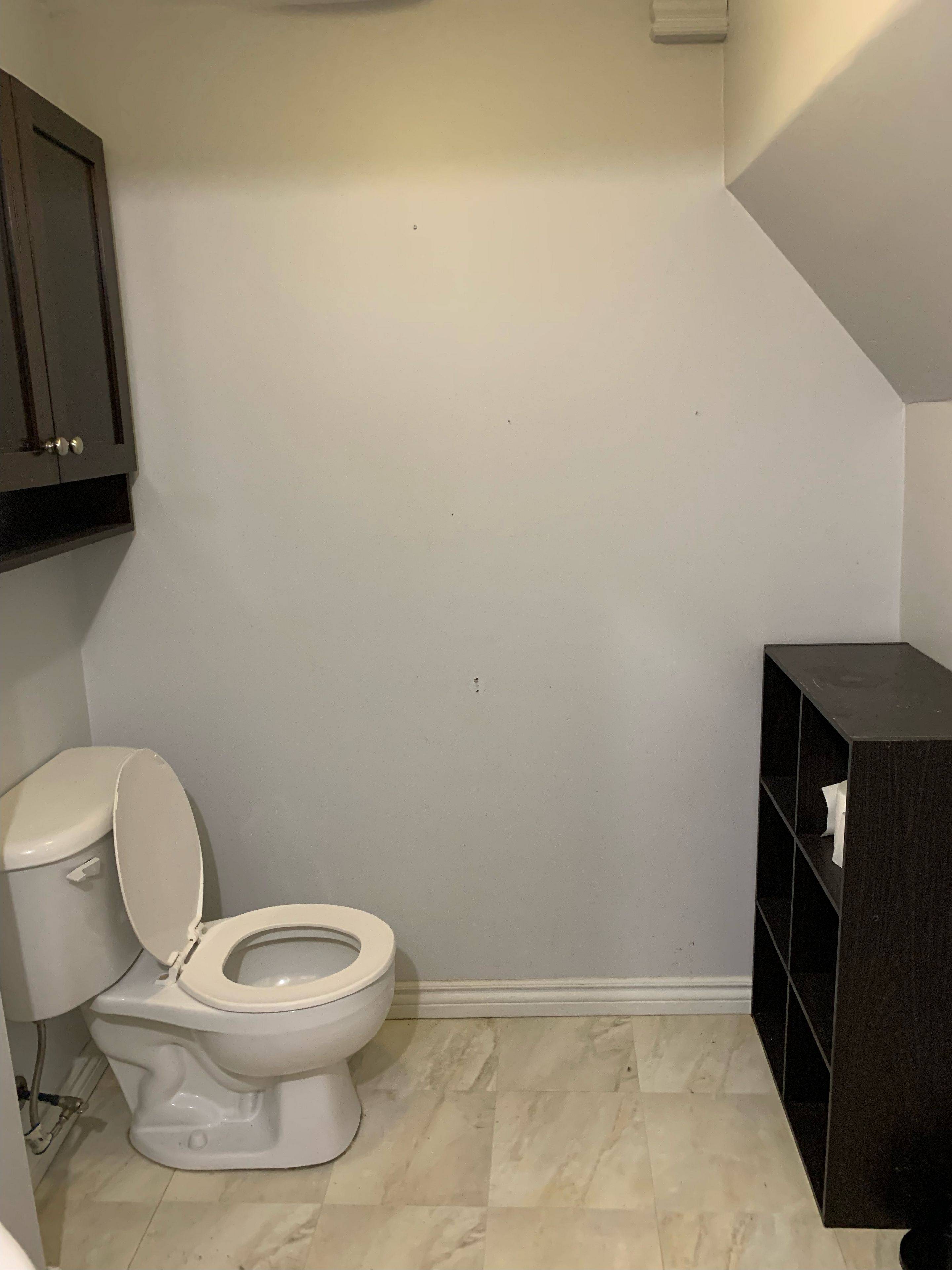 Oshawa, ON L1G 1B9,463 Bond ST E