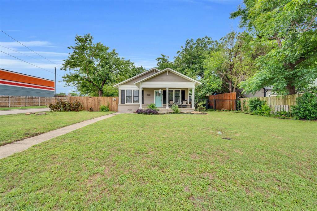 Waxahachie, TX 75165,306 W Ross Street