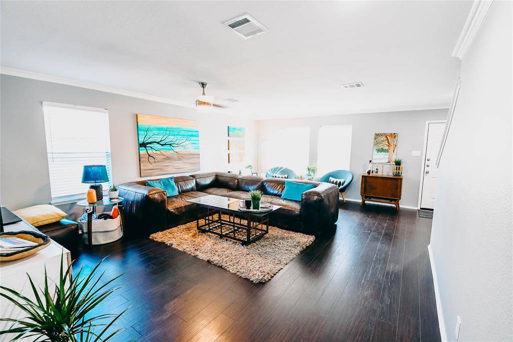 Little Elm, TX 75068,1433 Sun Breeze Drive