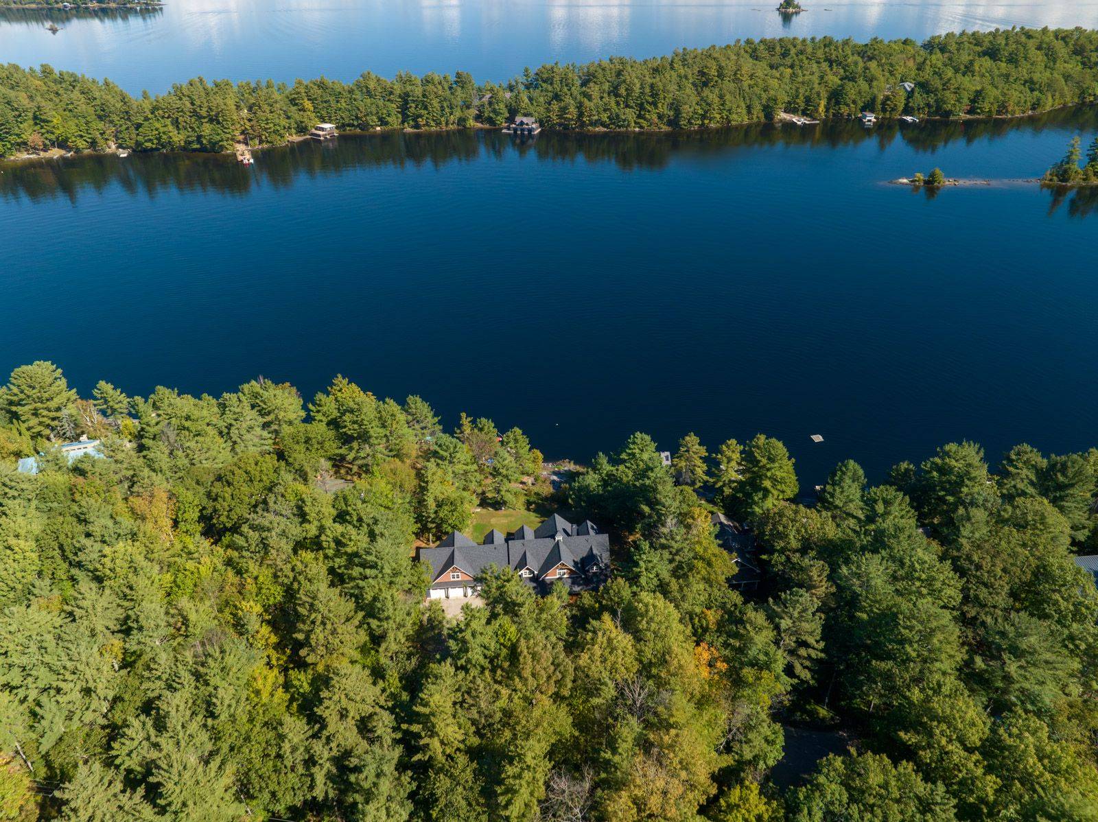 Gravenhurst, ON P1P 1R2,1045 LAKESHORE DR