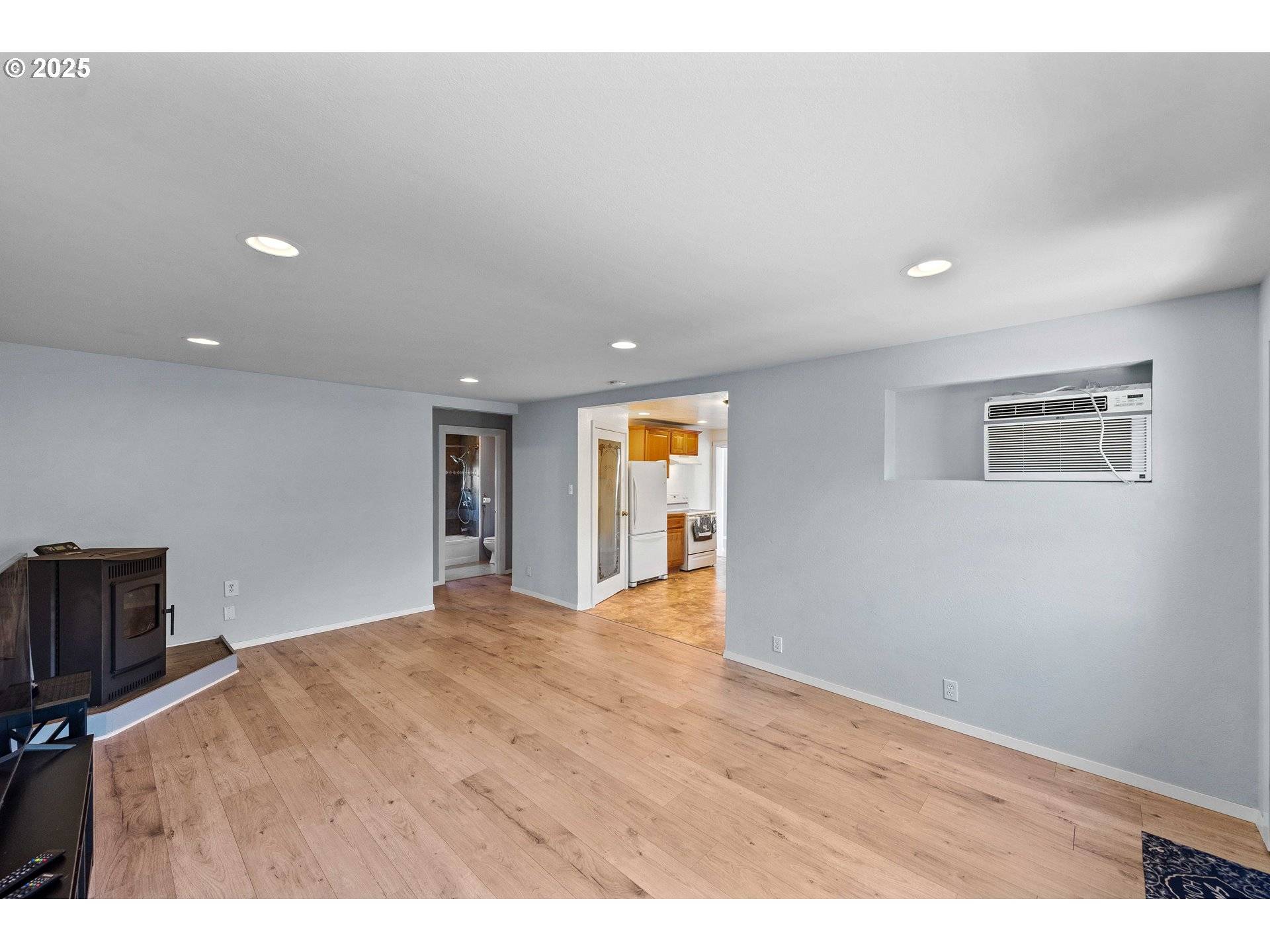 Myrtle Point, OR 97458,1023 18TH ST