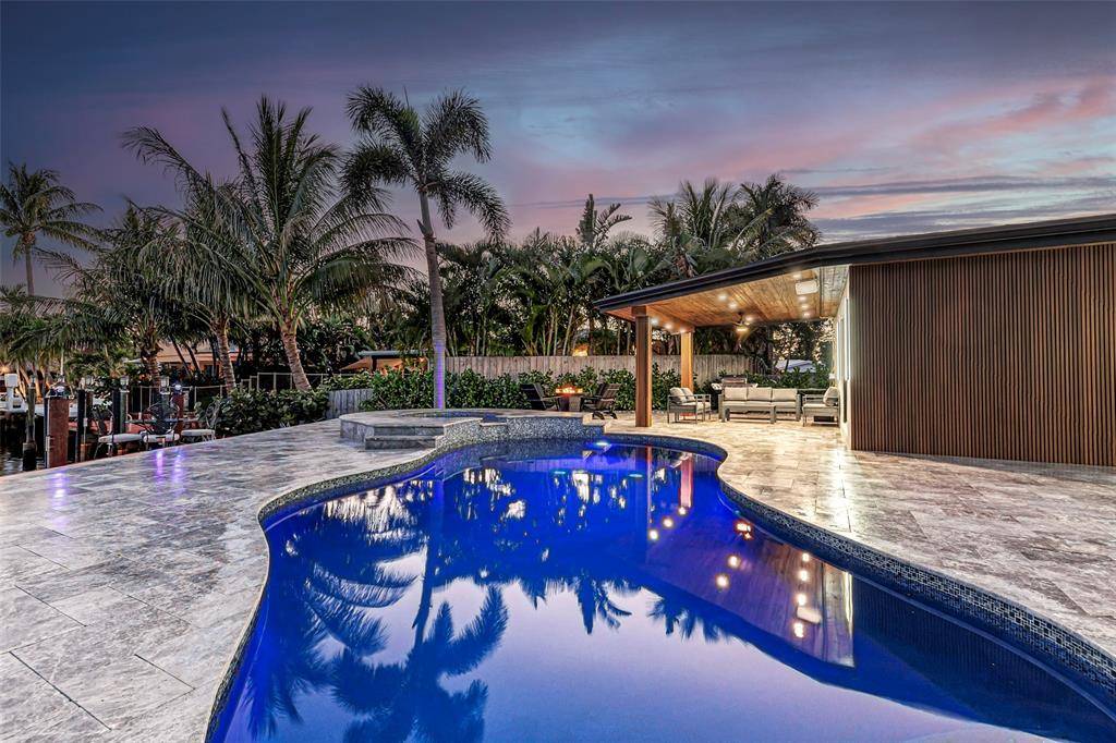Pompano Beach, FL 33060,160 SE 3rd Ct