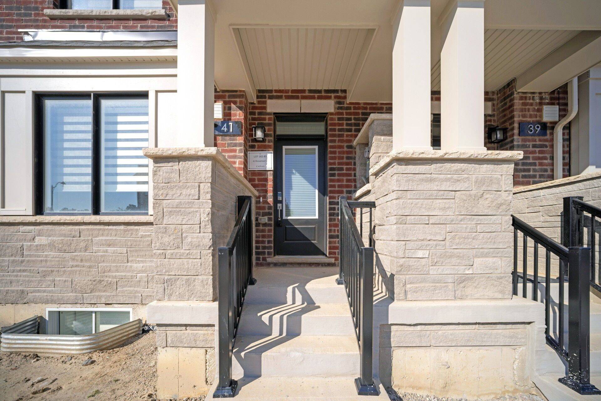 Brampton, ON L7A 5A9,41 Moosehead DR W