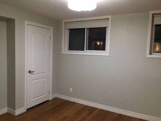 Oakville, ON L6H 2A8,1088 Pearson DR