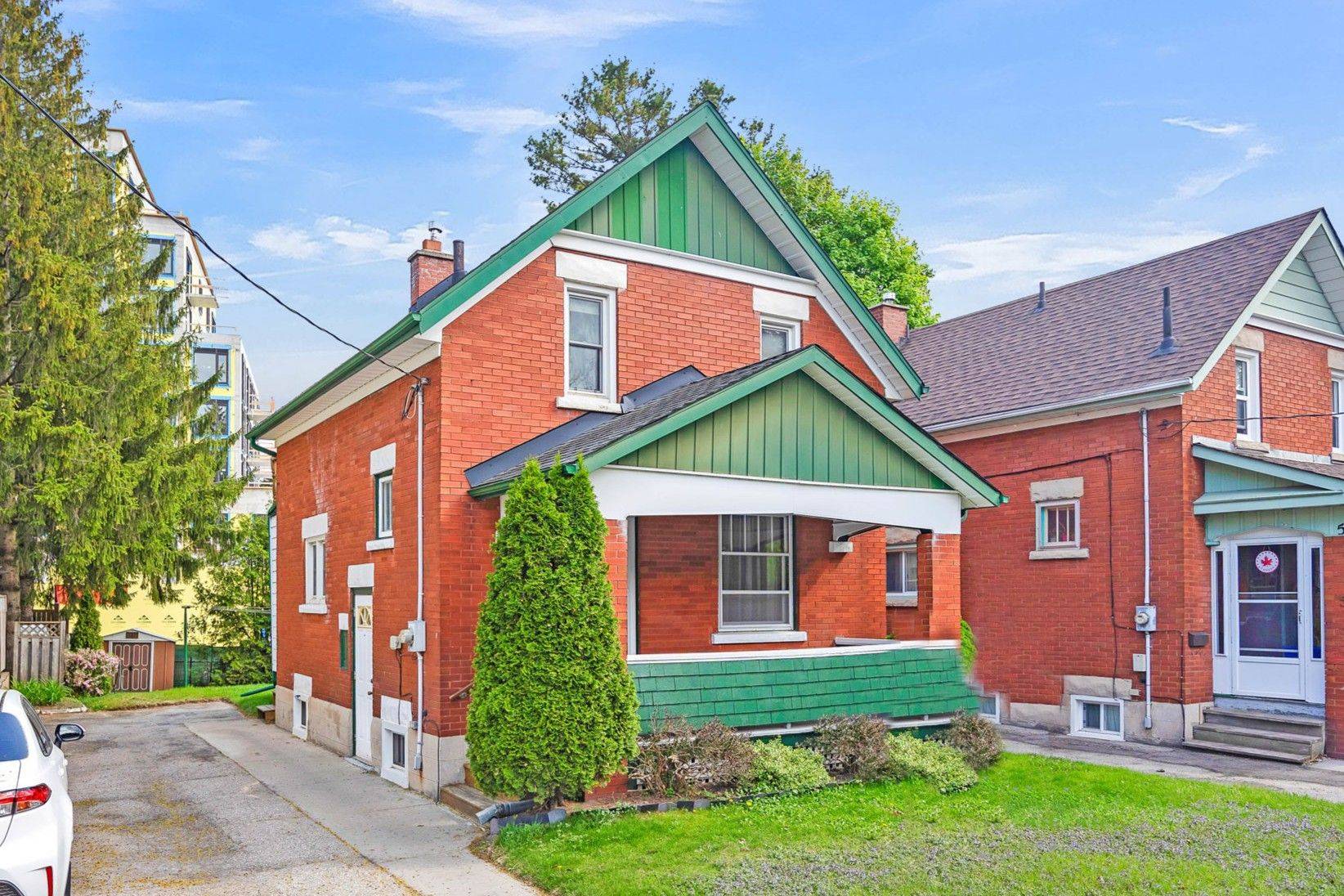 Kitchener, ON N2H 5R5,7 Stahl AVE