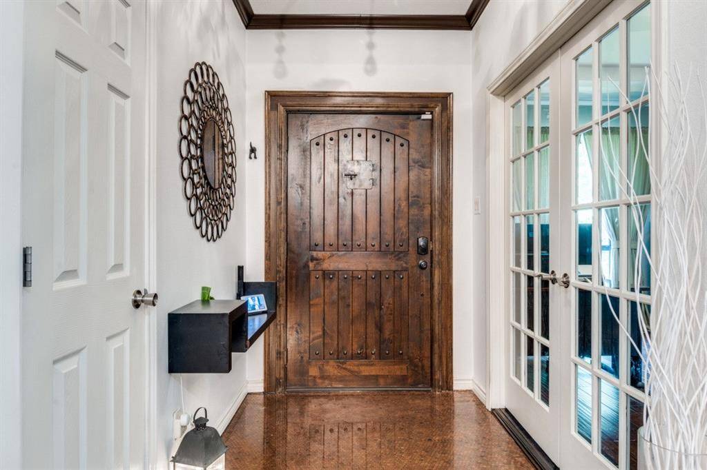 Dallas, TX 75248,6211 White Rose Trail