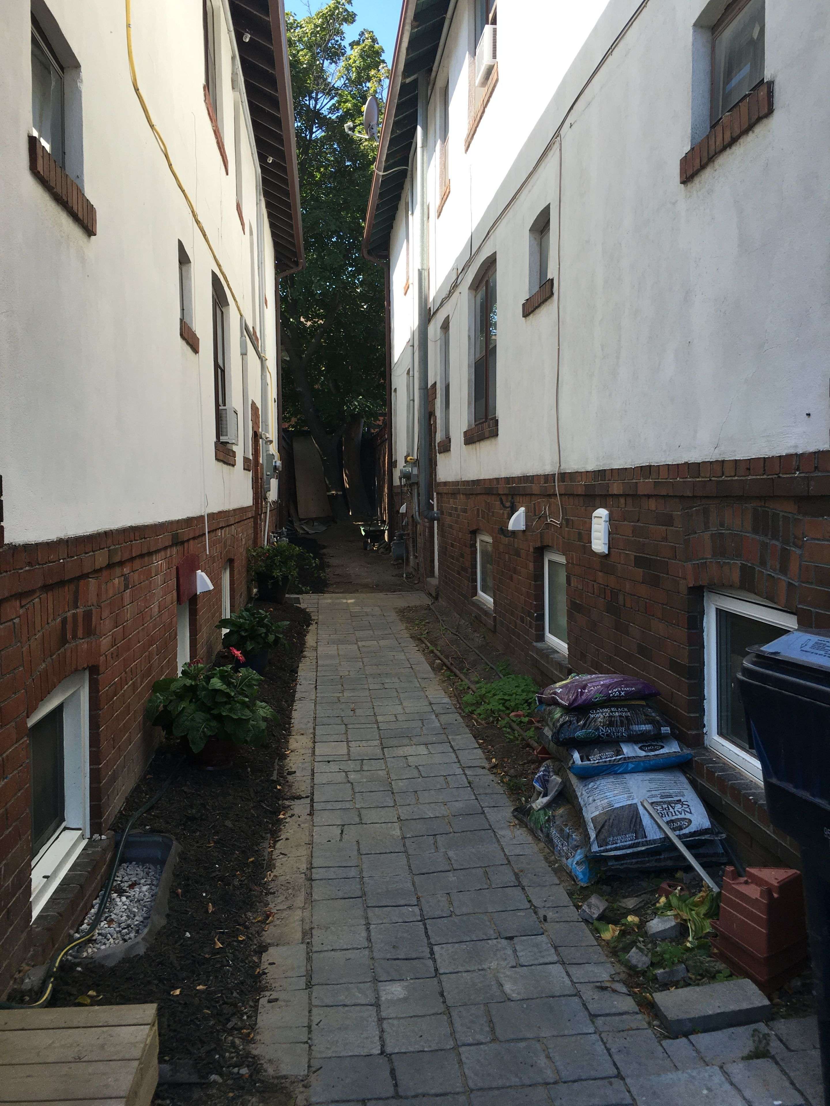 Toronto E02, ON M4E 2W4,38 Hammersmith AVE #Bsmnt