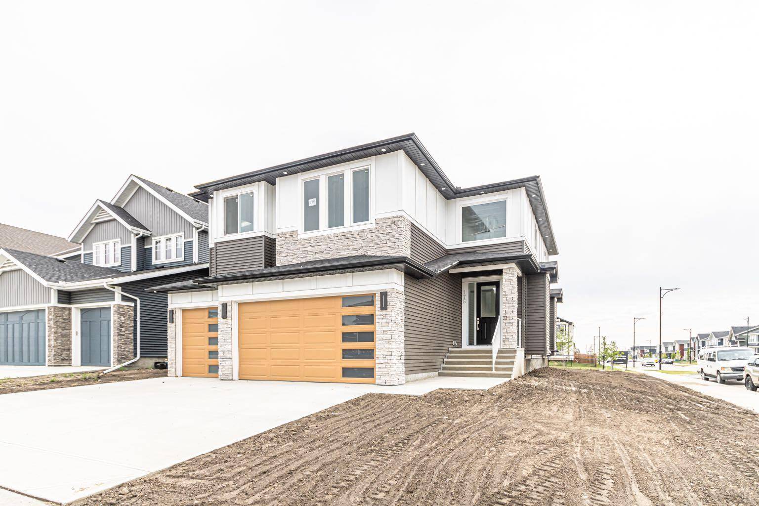 Chestermere, AB T1X 2T2,175 Chelsea Channel