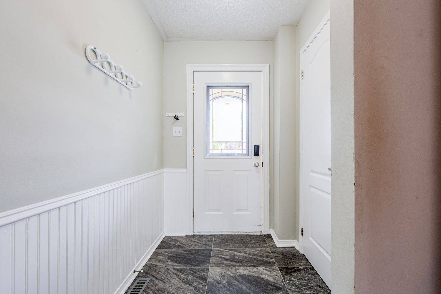Essa, ON L0M 1B3,34 Parkside CRES S