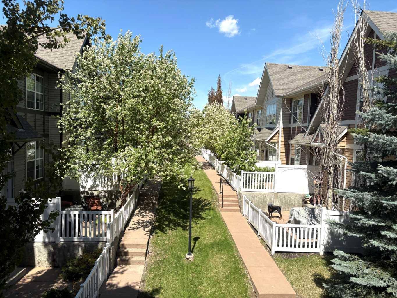 Calgary, AB T2Z 0T8,250 New Brighton Villas #201
