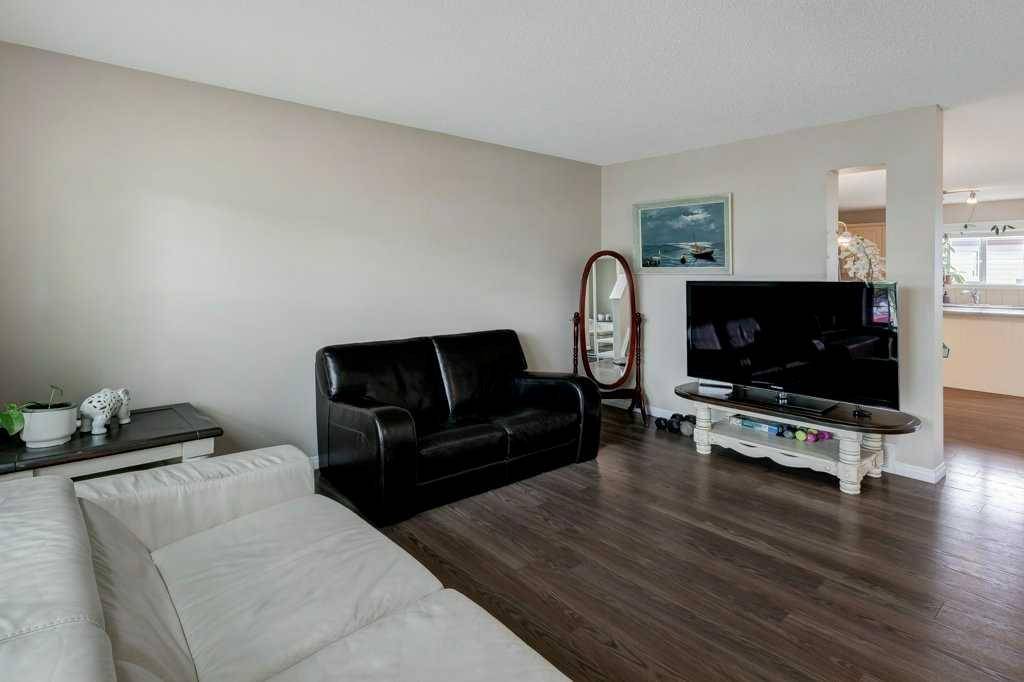 Calgary, AB t2y5g4,14 Everglen MNR SW