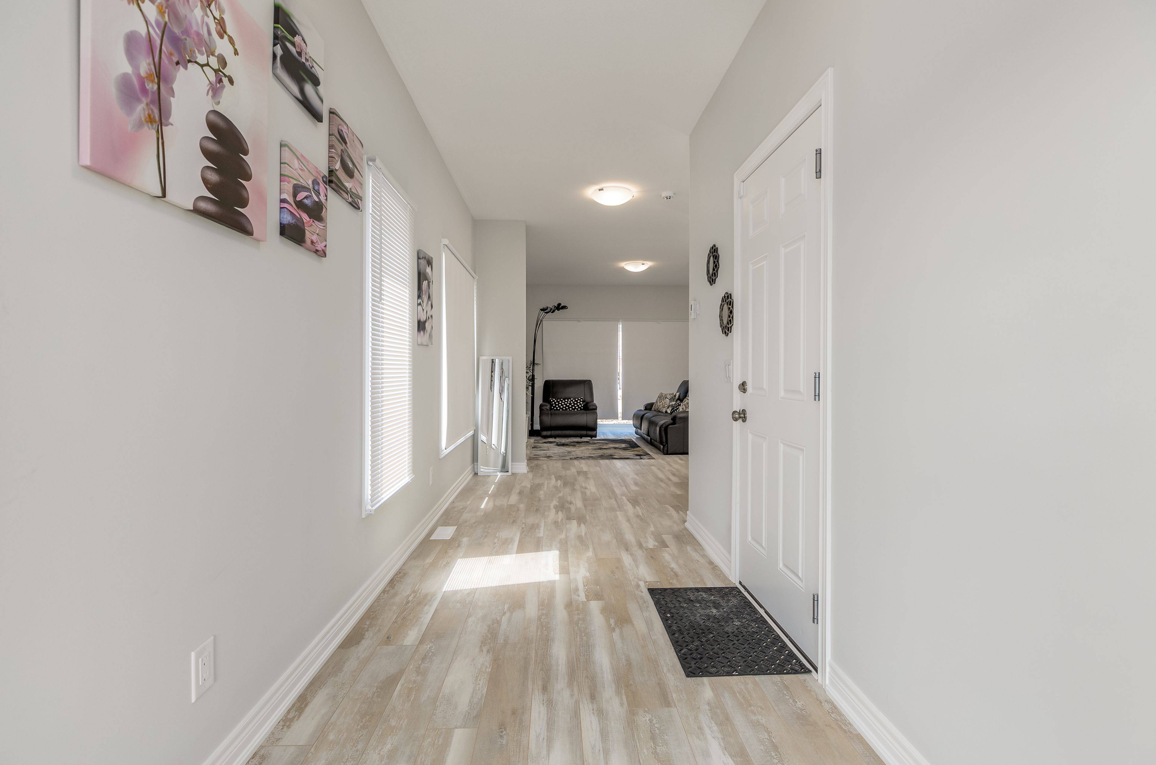 Thorold, ON L2V 0H3,33 Bounty AVE #UPPER