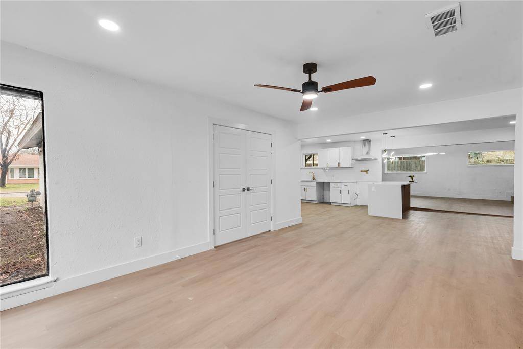 Arlington, TX 76010,2001 Kent Drive