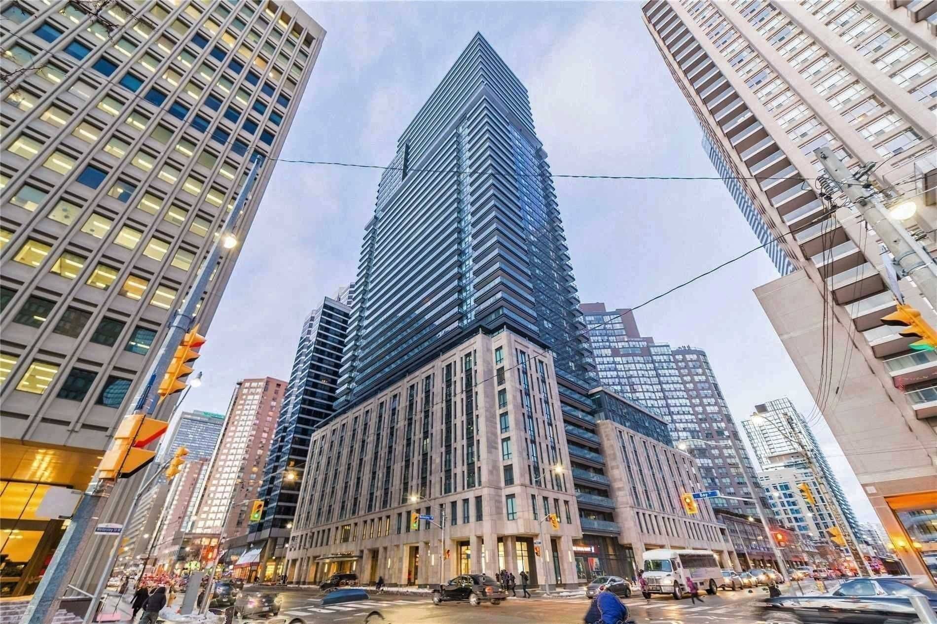 Toronto C01, ON M5S 0C6,955 Bay ST #2811