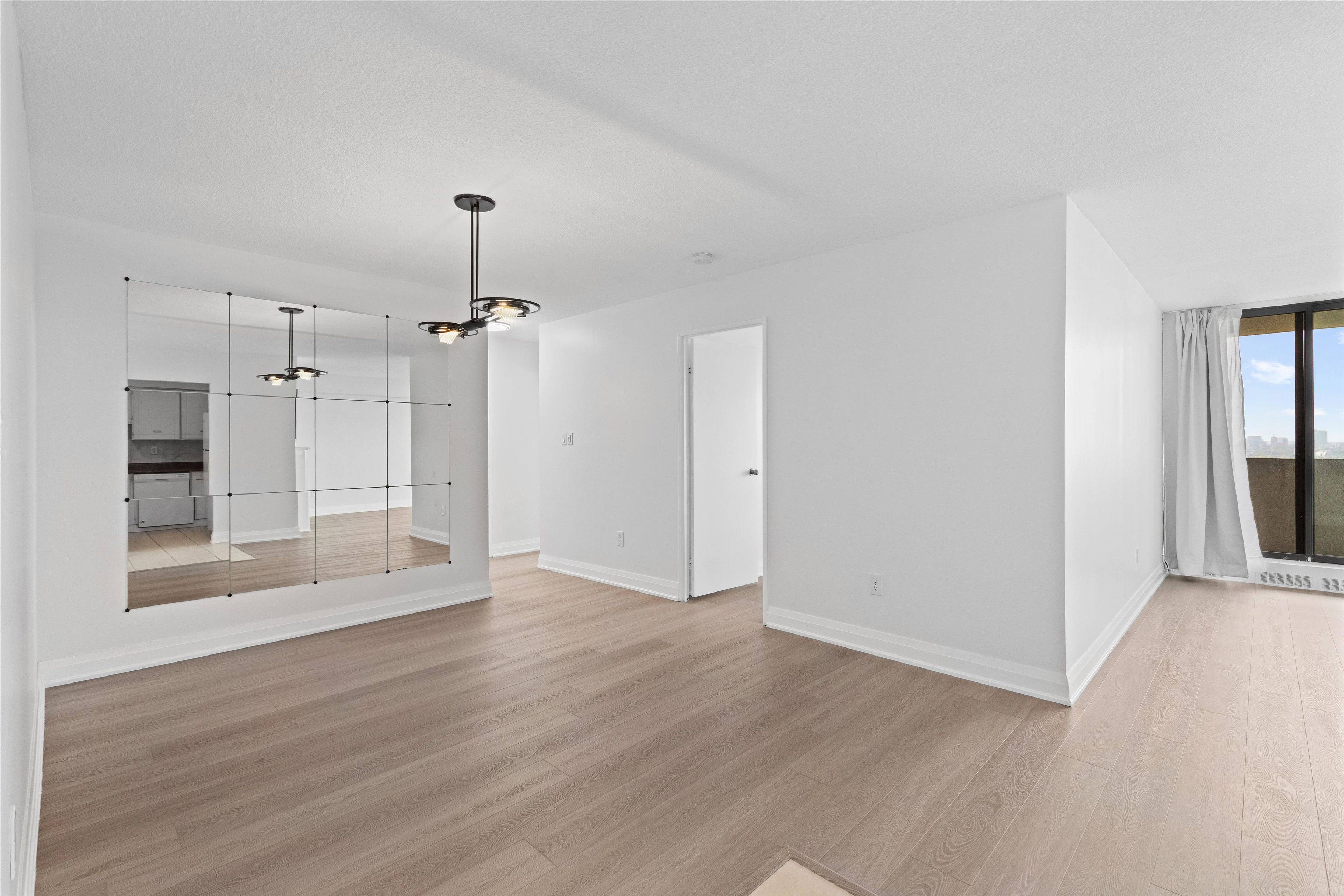 Toronto C15, ON M2J 4X7,3300 Don Mills RD #2209