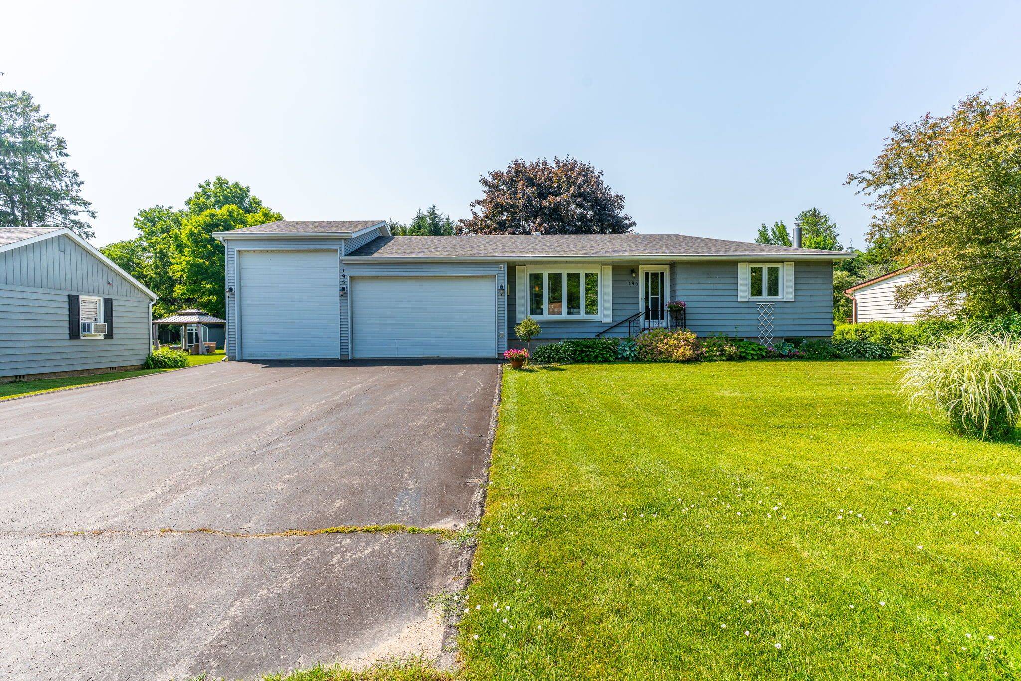 Meaford, ON N4L 1B3,195 Aiken ST