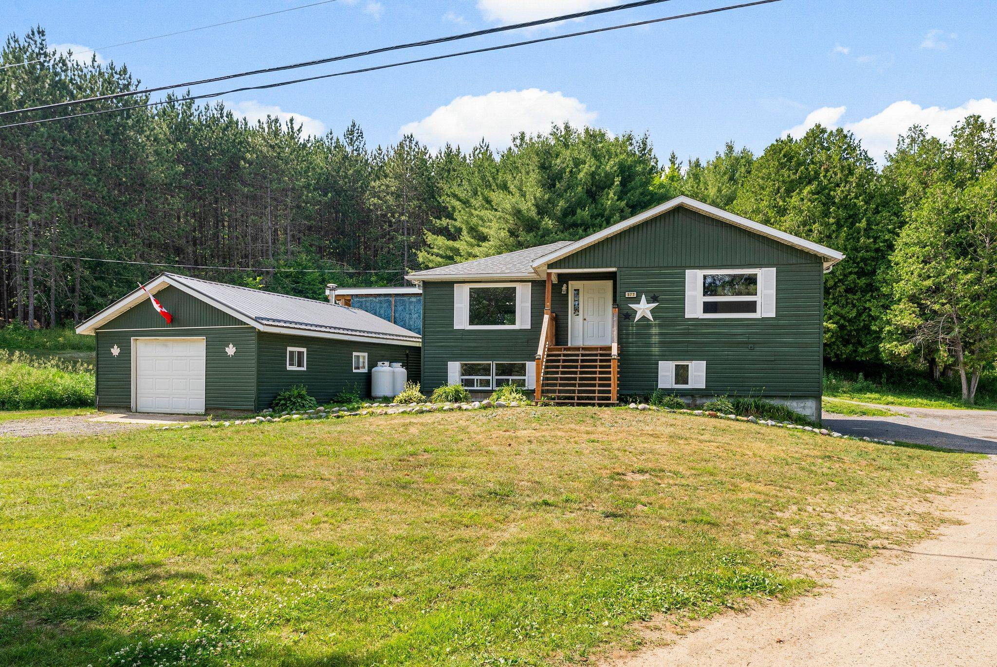 Tudor And Cashel, ON K0L 1W0,577 Weslemkoon Lake RD