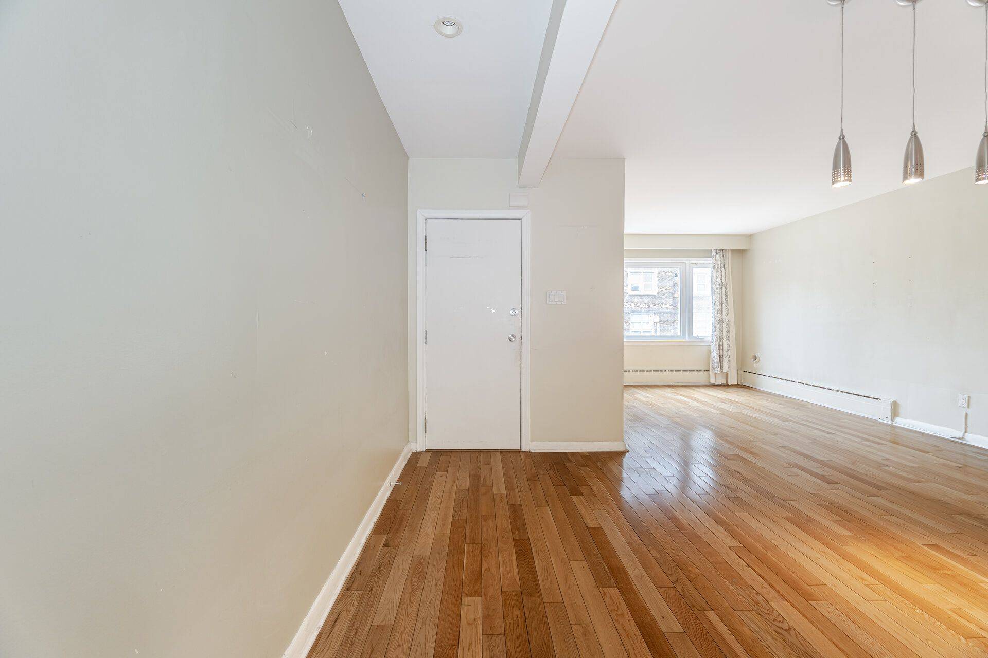 Toronto C03, ON M6C 3V2,475 Winona DR #3 Upper