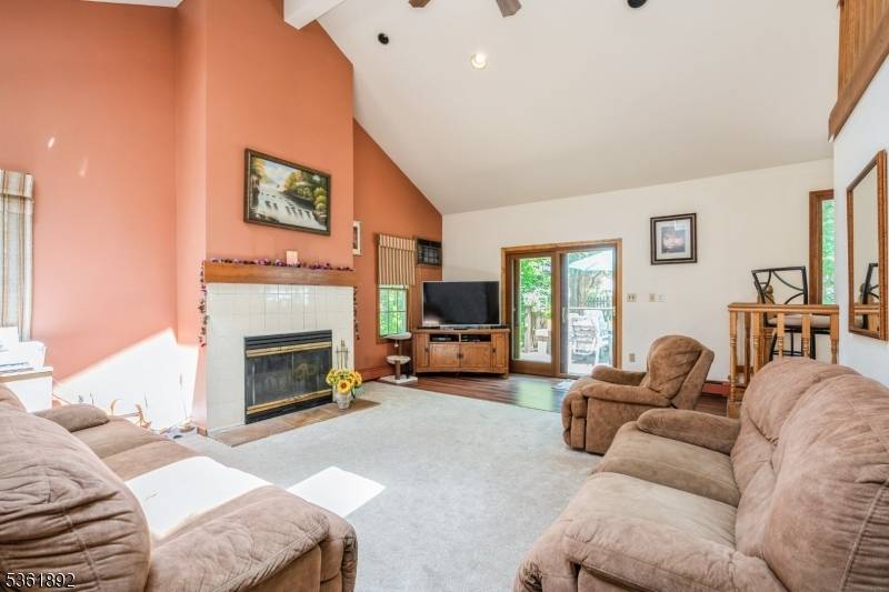 Roseland Boro, NJ 07068,18 Mitchell Ave