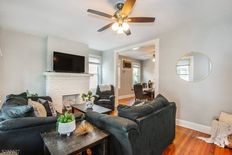 Irvington Twp., NJ 07111,49 Oakland St