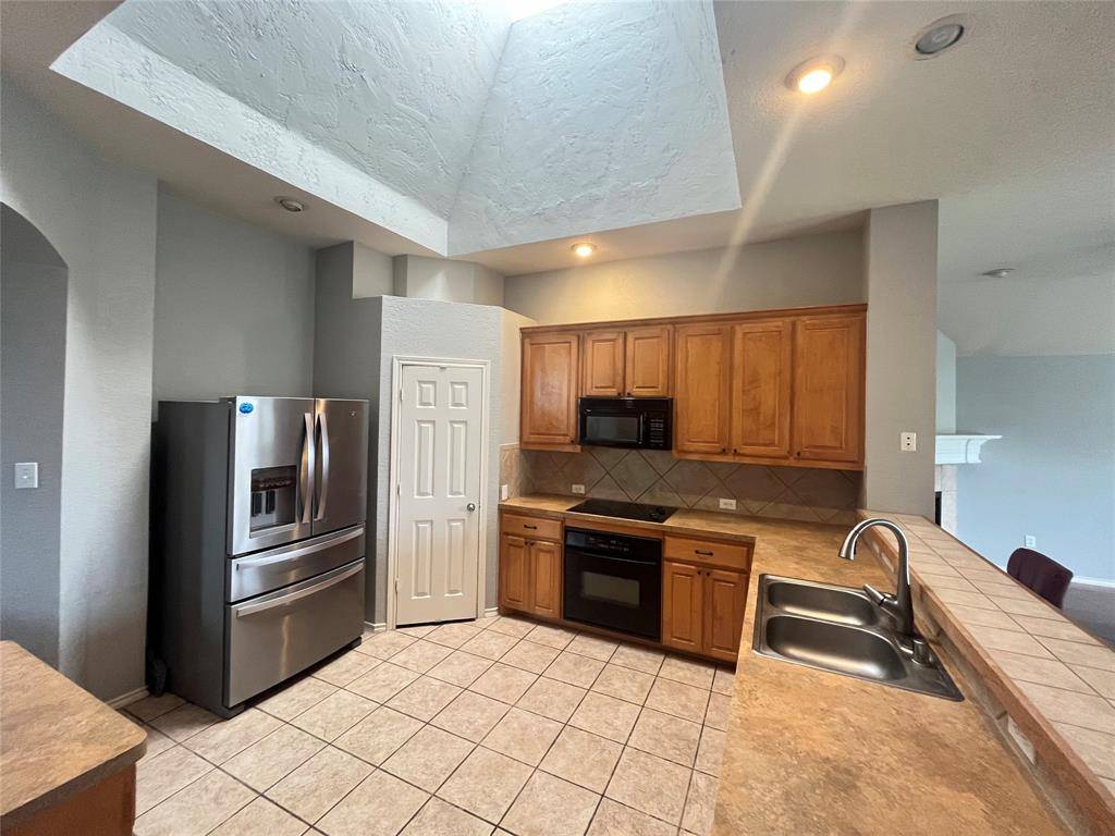 The Colony, TX 75056,5524 Glenview Lane