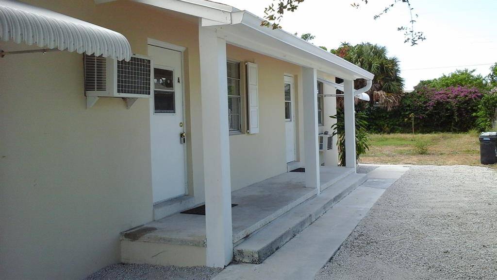 Lantana, FL 33462,521 W Perry St