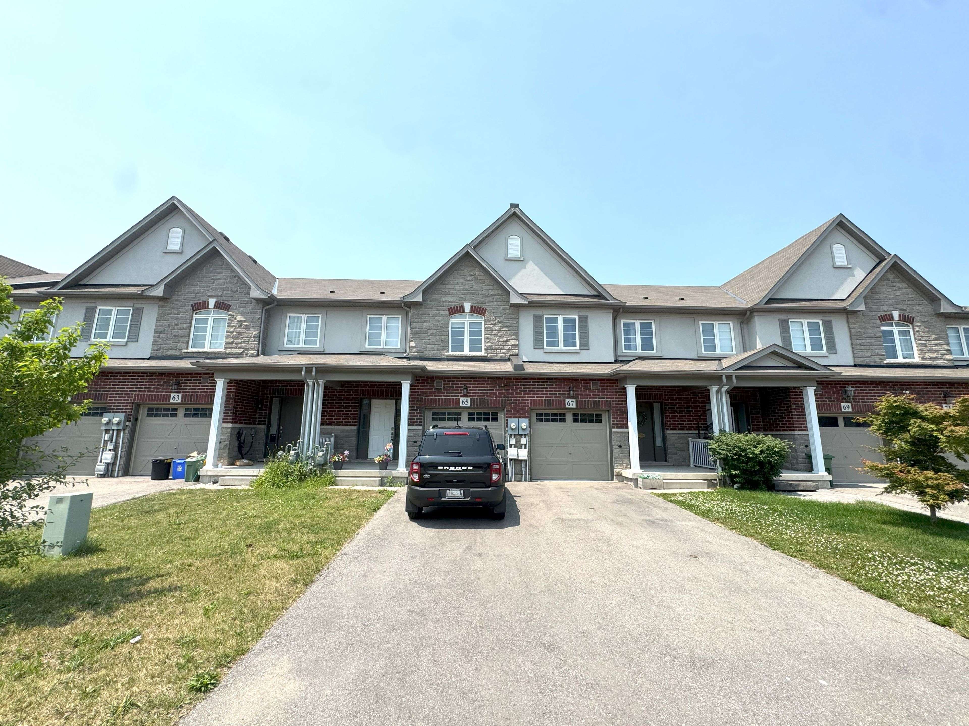 Hamilton, ON L8J 0E4,65 Bradbury RD