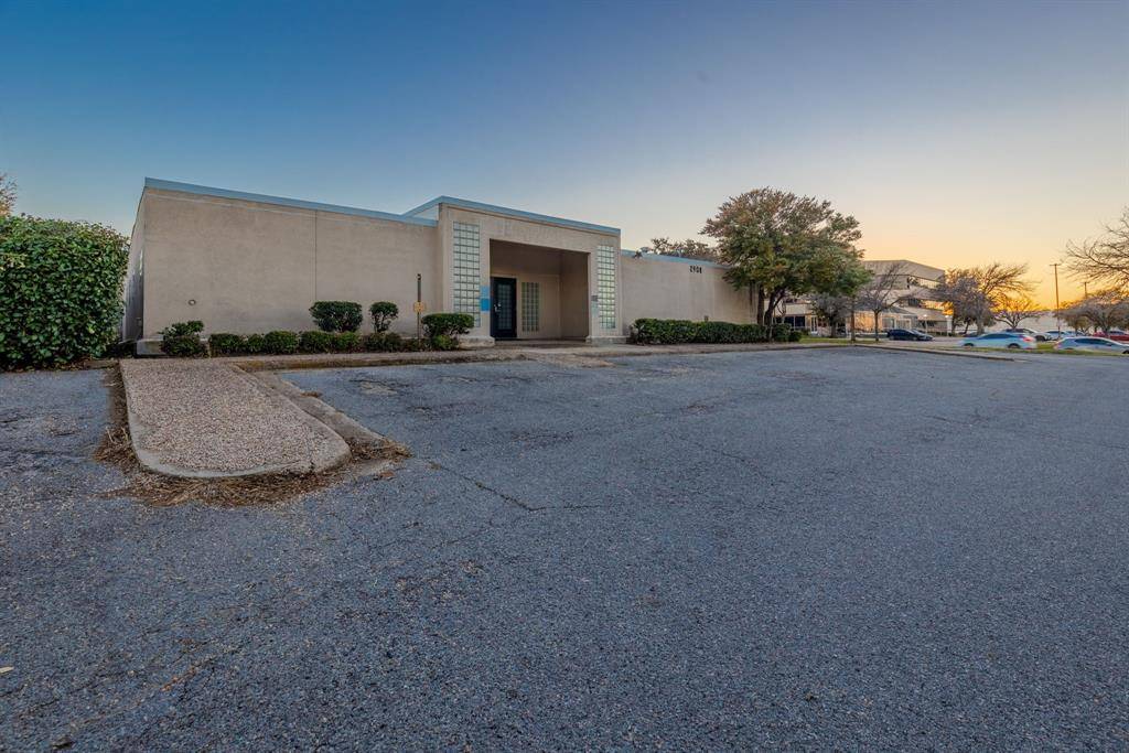 Carrollton, TX 75006,2908 E Trinity Mills Road
