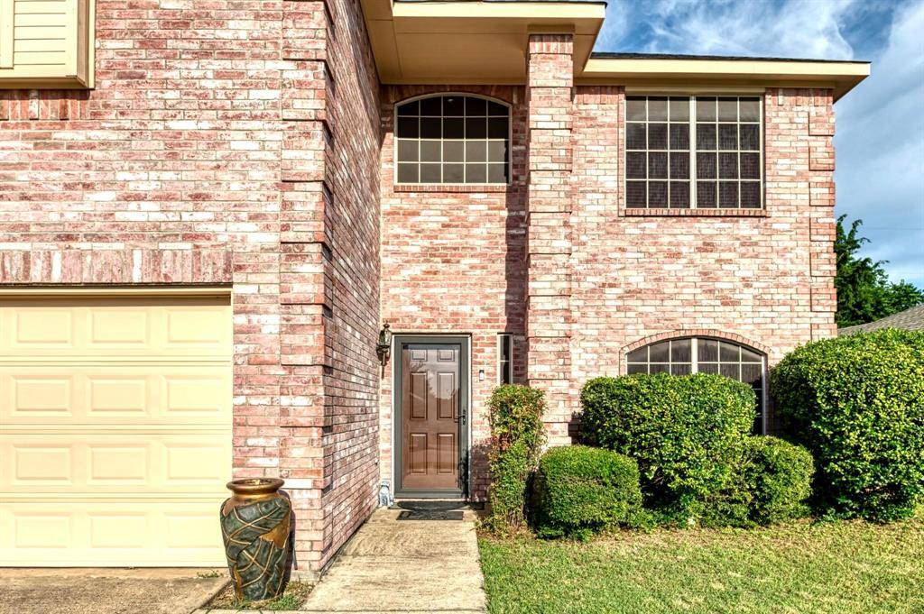 Desoto, TX 75115,1505 Yellowbird Court