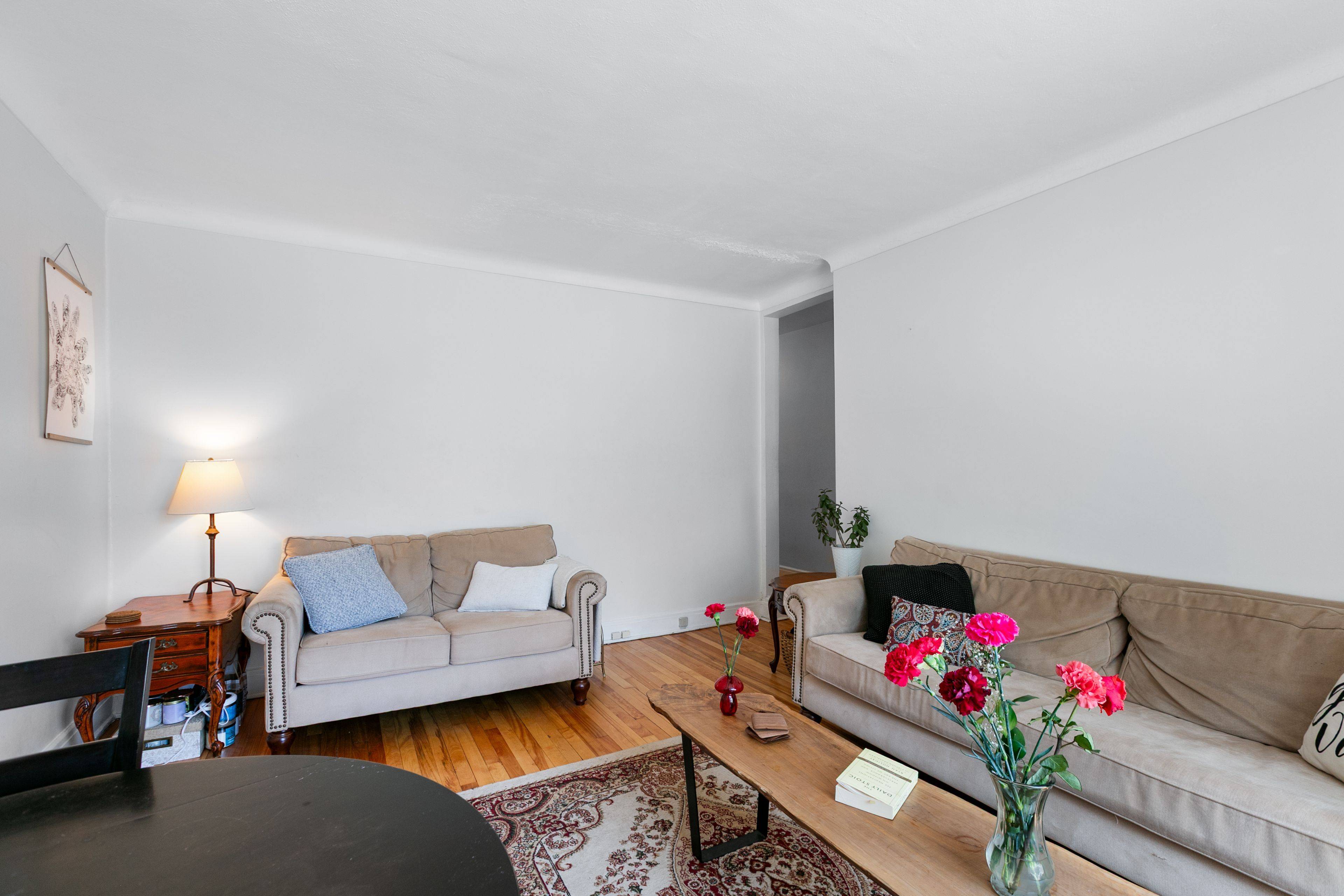 New Edinburgh - Lindenlea, ON K1M 2C4,396 MacKay ST #2