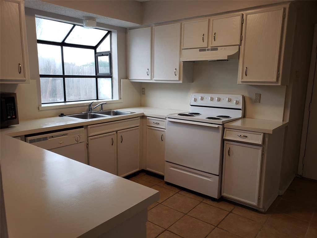 Lewisville, TX 75067,641 Prairie Dell Street