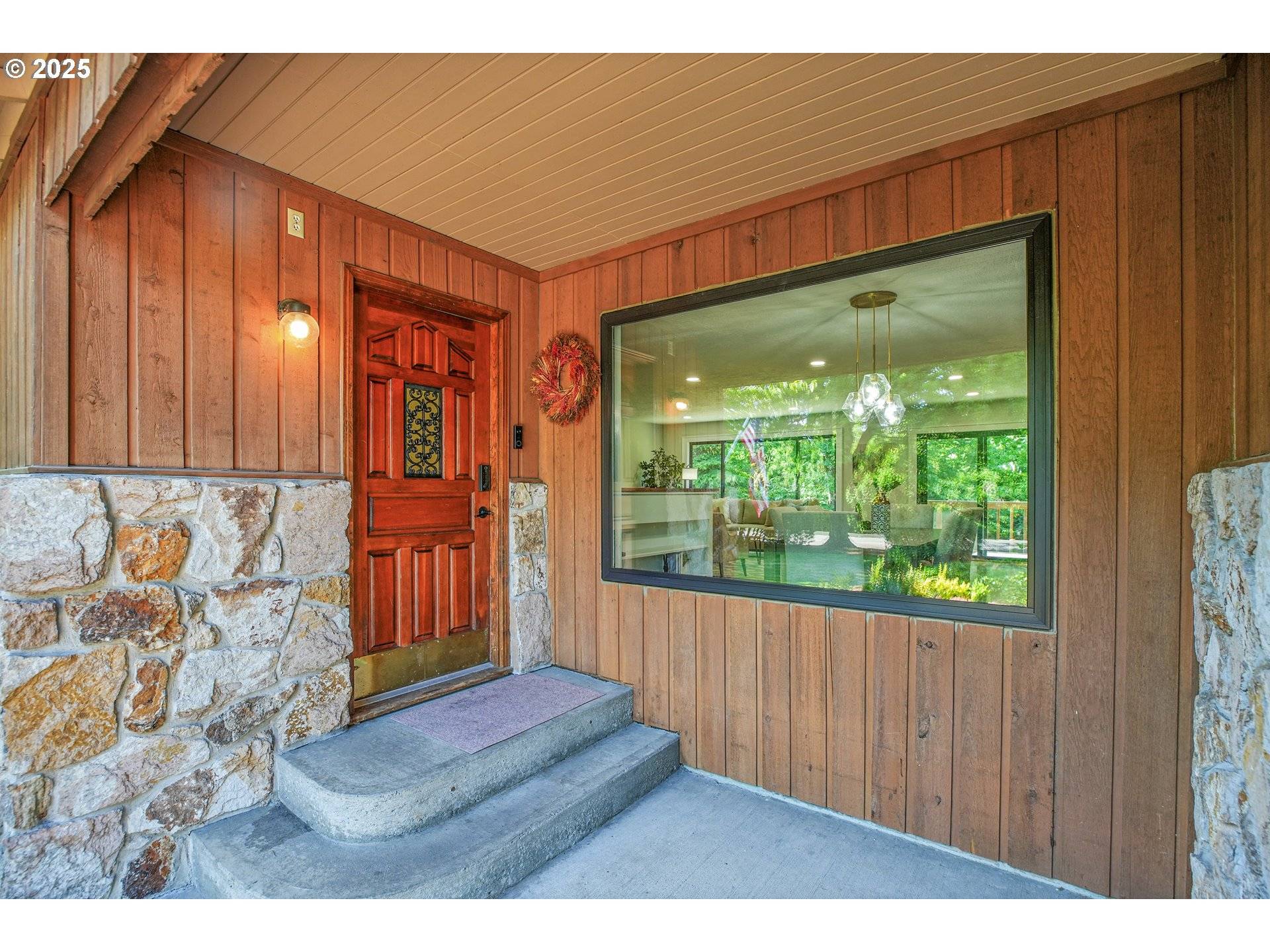 Hillsboro, OR 97123,251 SE 24TH AVE