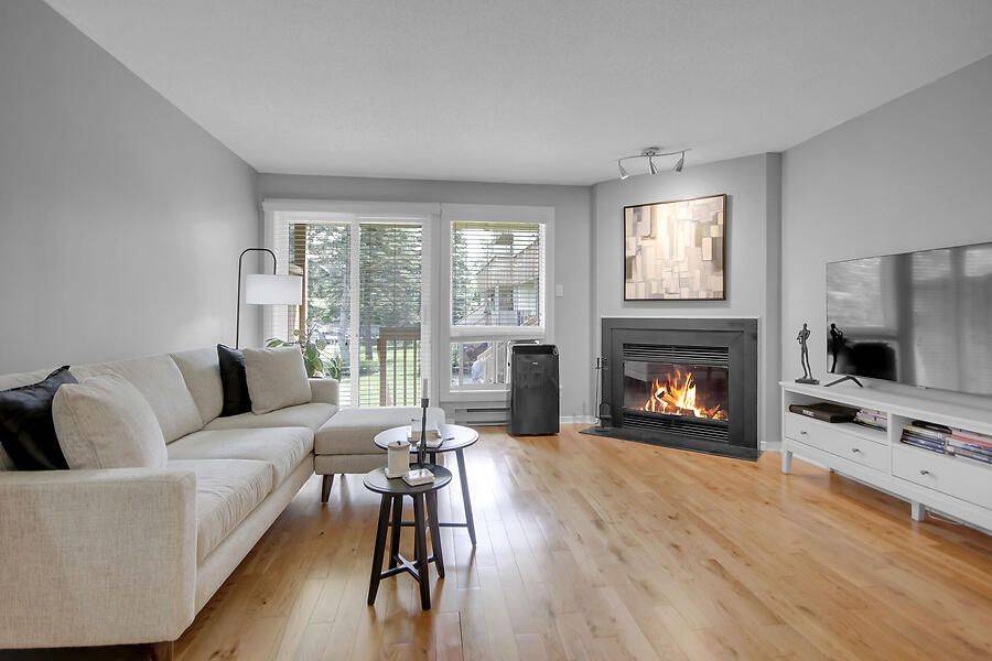 Hunt Club - South Keys And Area, ON K1G 5R3,402 Briston Private