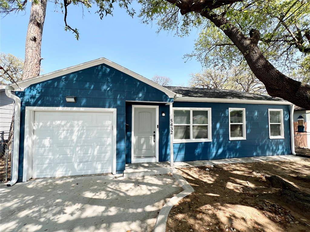 River Oaks, TX 76114,5432 Thomas Lane