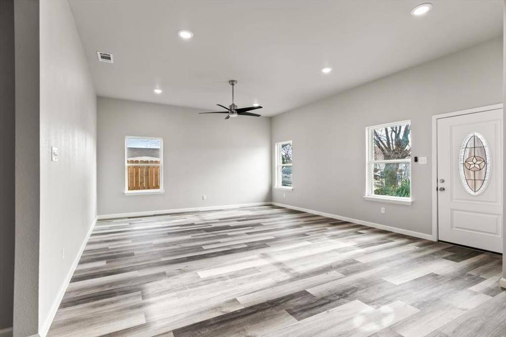 Ennis, TX 75119,200 Avenue B