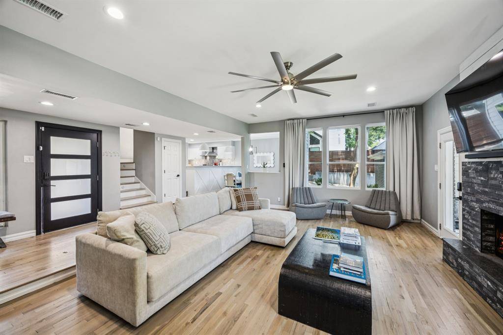 Dallas, TX 75231,7018 Blackwood Drive