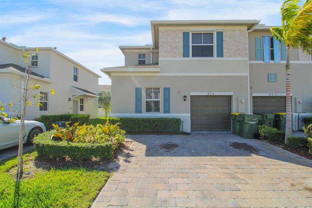 Homestead, FL 33034,826 SE 17th St #826