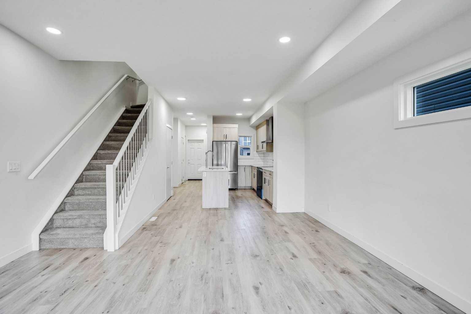 Calgary, AB T3J 5K8,116 Saddlestone Heath NE #106