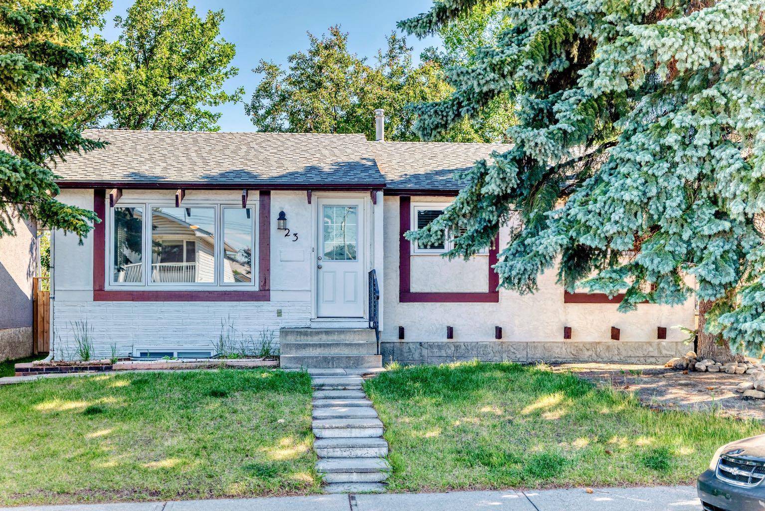 Calgary, AB T2A 4A2,23 Marbank WAY