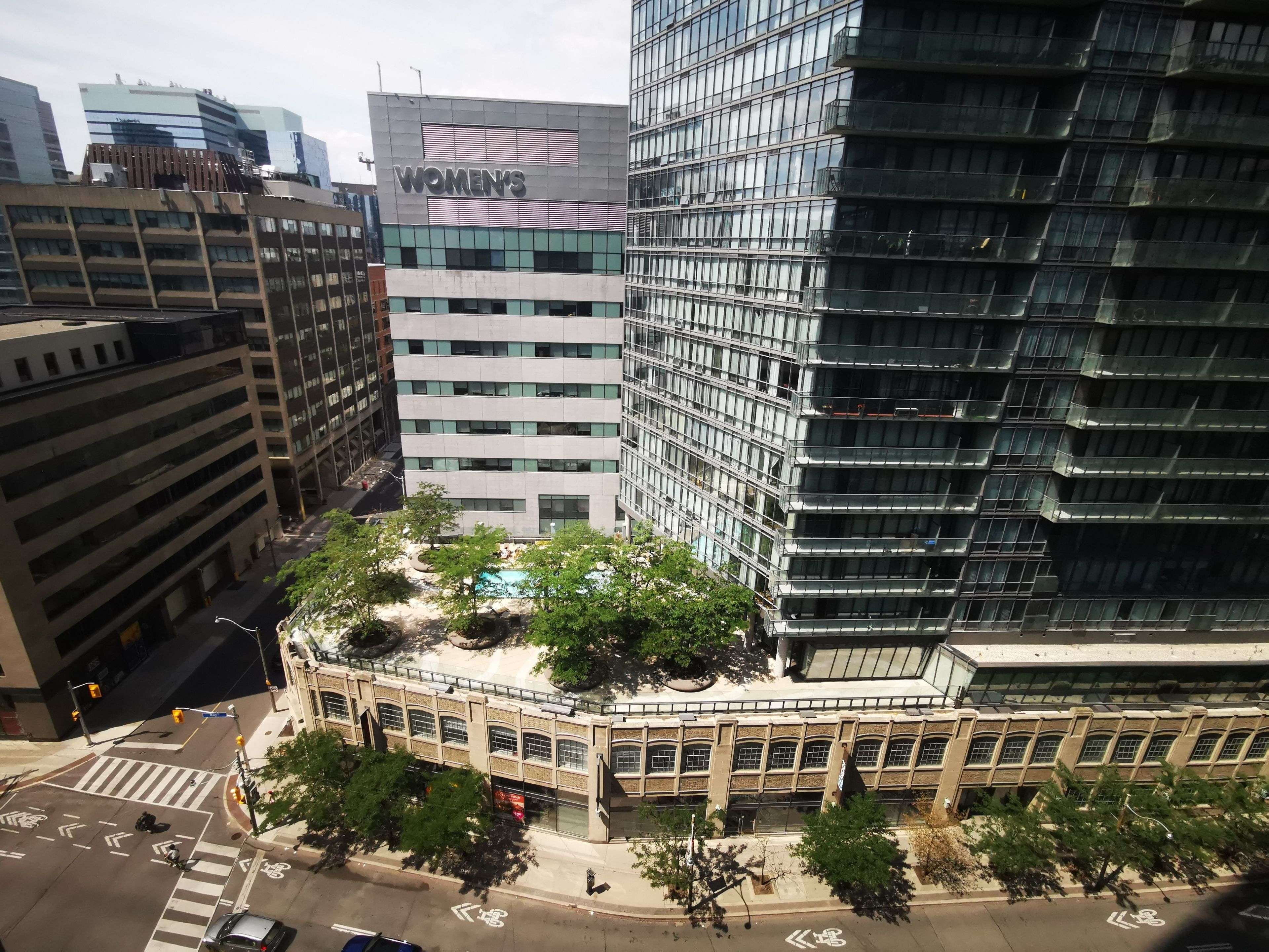 Toronto C01, ON M4Y 1A5,38 Grenville ST #1202