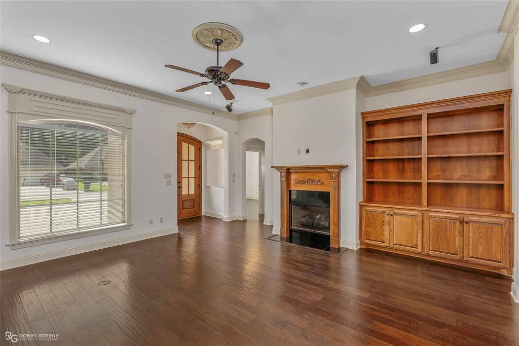 Shreveport, LA 71106,9993 Loveland Court