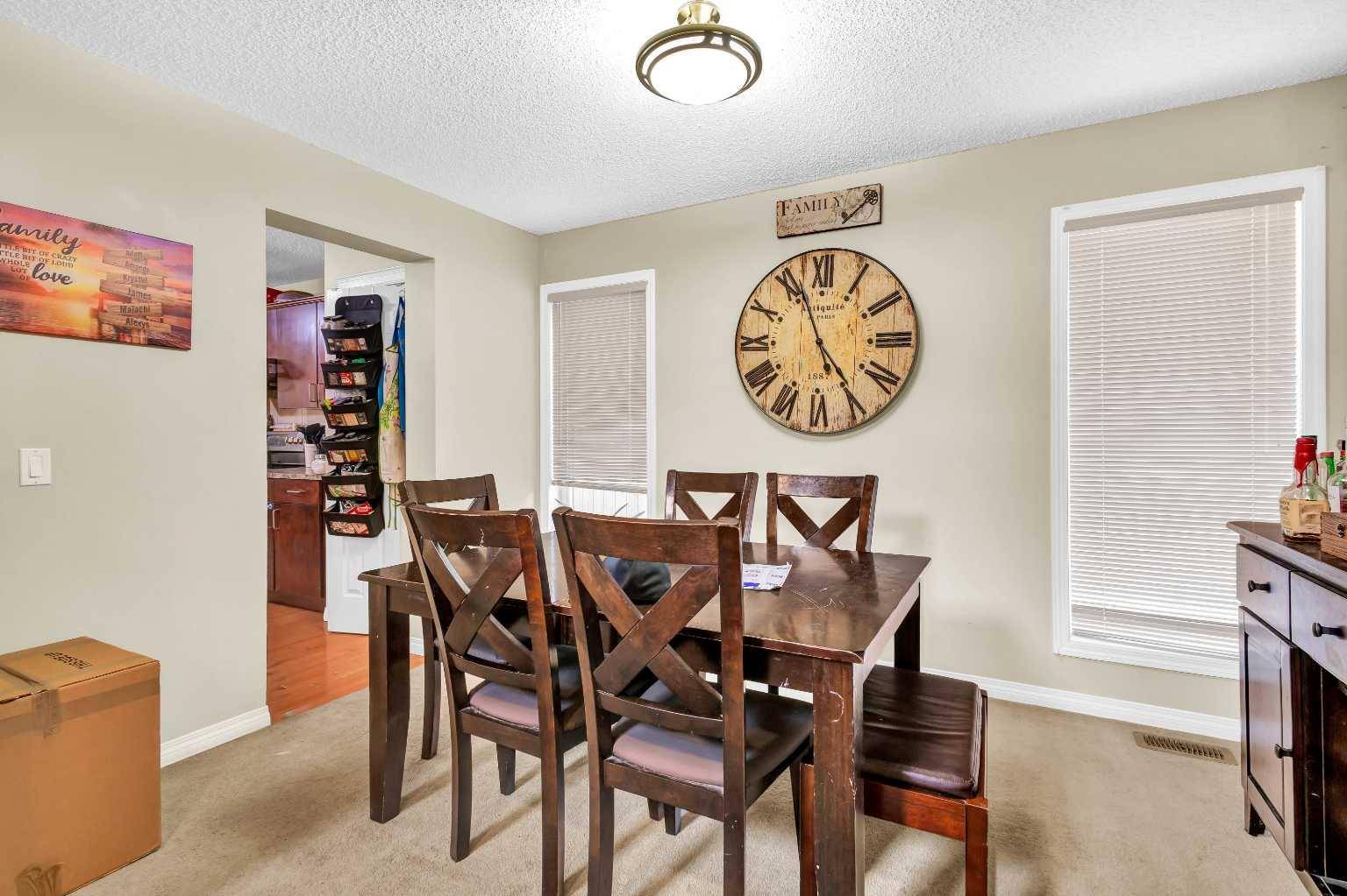 Calgary, AB T3K 0A5,46 covepark Rise NE
