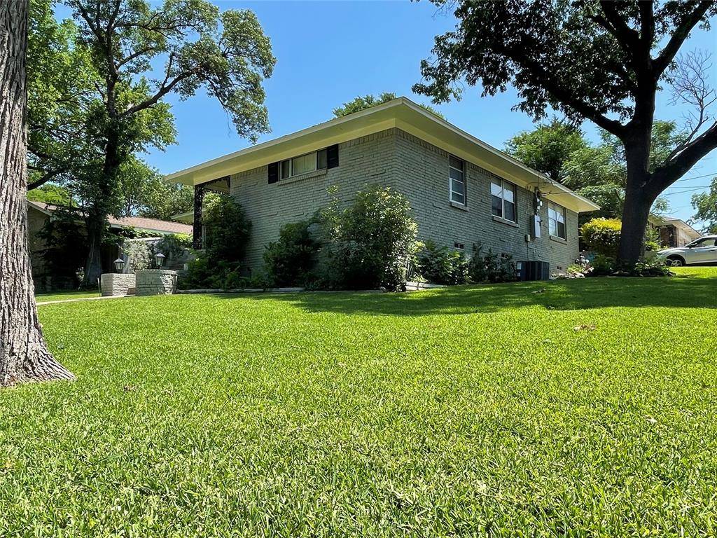 Dallas, TX 75227,3608 Oak Creek Circle