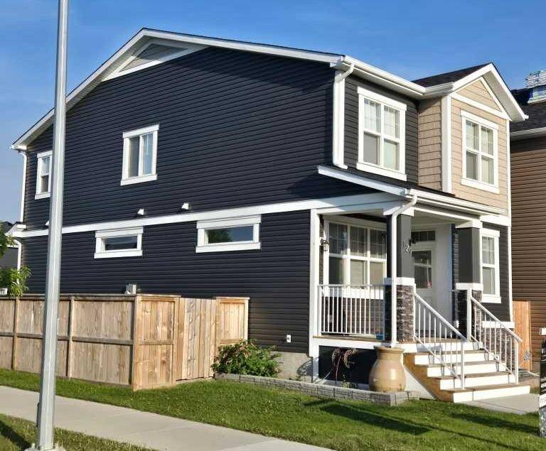 Calgary, AB T3N 0R4,129 Red Embers CRES NE