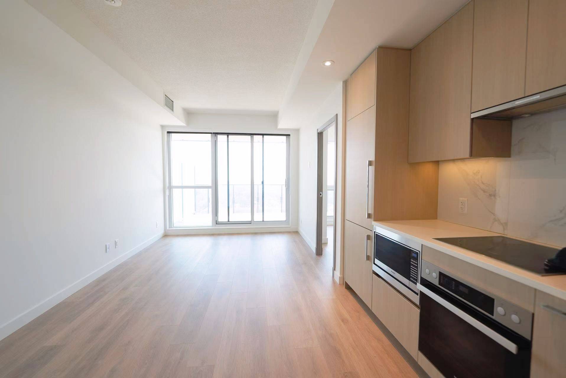 Toronto C15, ON M2K 0J2,27 McMahon DR #2005